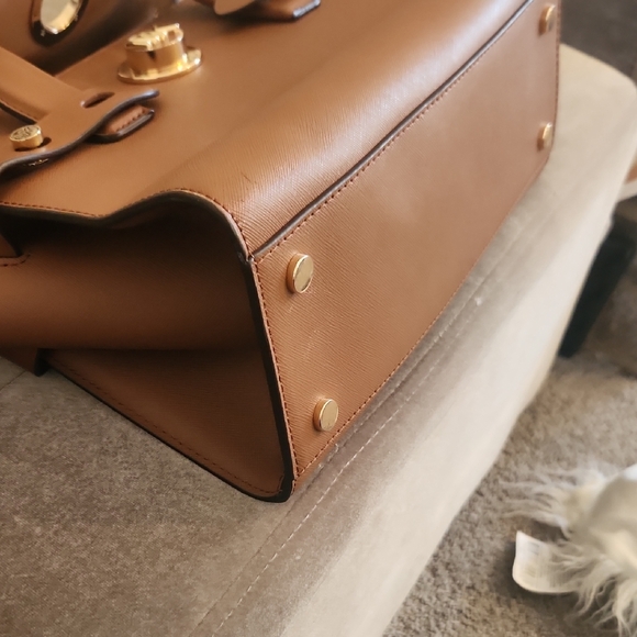 Michael Kors Carmen Tote - Picture 11 of 16